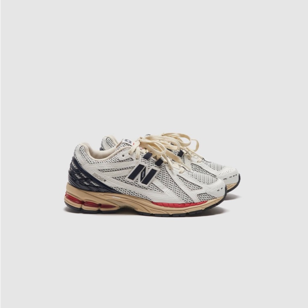New Balance 1906R Sea Salt Eclipse True Red W 7.5 / M 9